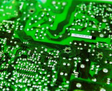 PCB HDI· ٴFPC԰廹õɢԺͿɺԼװۺϳɱϵ͵ŵ㣬ӲϵҲһ̶ֲԻԪϵ΢㡣 ӡˢ·е桢˫Ͷ֮֡õĻԾǰͭΪ