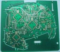 PCBٵݵӣż(EMC)ǵӹʦòǵ⡣Եż(EMC)ƣһƷƵĵż(EMC)ʱ5Ҫ迼ǣ (1)ؼߴ磺 ķߴ硣Ƶ(RF)