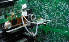 PCBƷԣڼҪԼϵĲ죬һЩHDIäסṹٽ PCB ⹤գżϸߡѶȽϴ󡢳ɱߡڳһЩPCBҪôռﲻҪô鷳²Ը߱Ƚ