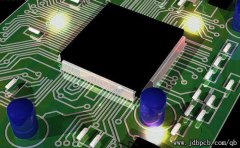 񣬵豸ԽԽߣҪ豸ĿҲԽԽǿˣCBУPCBĿΪڶ๤ʦǹעص⡣PCBʦܽģ PCB нŸŵķ 1õоƬͲҪøоƬ