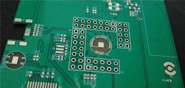 ֬PCB